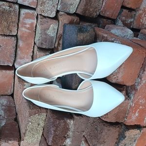 Kelly & Katie Driella Pump